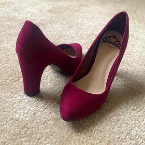 Maroon/purple pumps